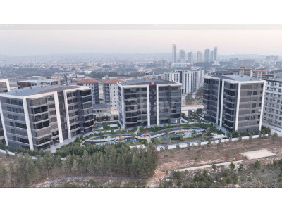 DRAGOS SİTESİNDE 6+1 SATILIK LÜKS DAİRE !