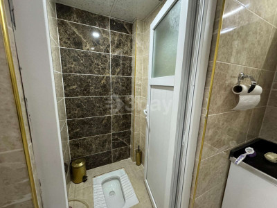 ab5960d7-e7bd-42ce-8921-18dde472c5e6.jpg