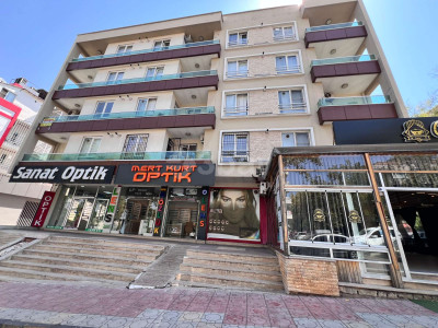 3 BAY'DAN KOLEJTEPE'DE KİRALIK EŞYALI,BALKONLU DAİRE