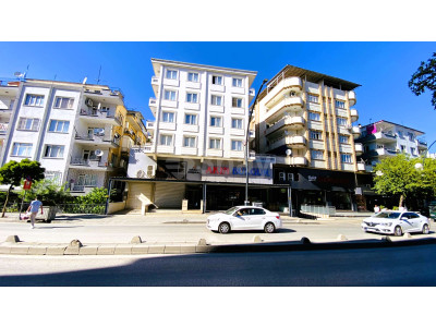Gaziantep Bahçeli evler de  2+1 Eşyalı Kiralık Daire – 4. Kat Ferah Konum!"