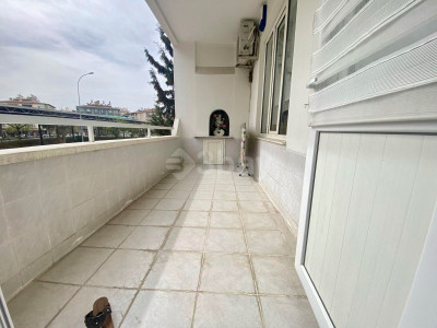 3 BAY GAYRİMENKULDEN SATILIK 4+1 DAİRE