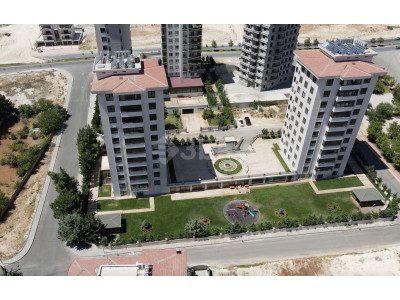 GÜVENEVLER DE SİTE İÇERİSİNDE 5+1 KİRALIK DAİRE