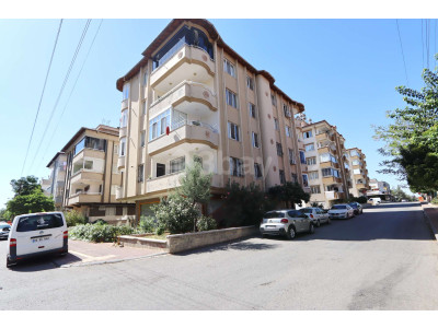 Emek'de Full Yenilenmiş Asansörlü Harika Konumda SATILIK 3+1 Fırsat Daire