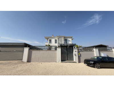 3 BAY'DAN ULTRA DONANIMLI,HAVUZLU,MÜSTAKİL LÜKS SATILIK 7+2 VİLLA!