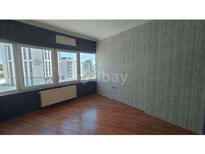 3 Bay Eyüp Şahin'den Merkezi Konumda Kiralık Ofis | 2 Oda + Bekleme Alanı